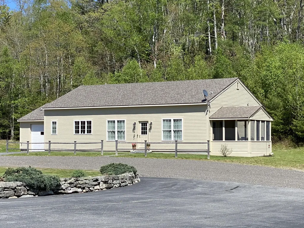 520 Benner Road Bristol ME 04539