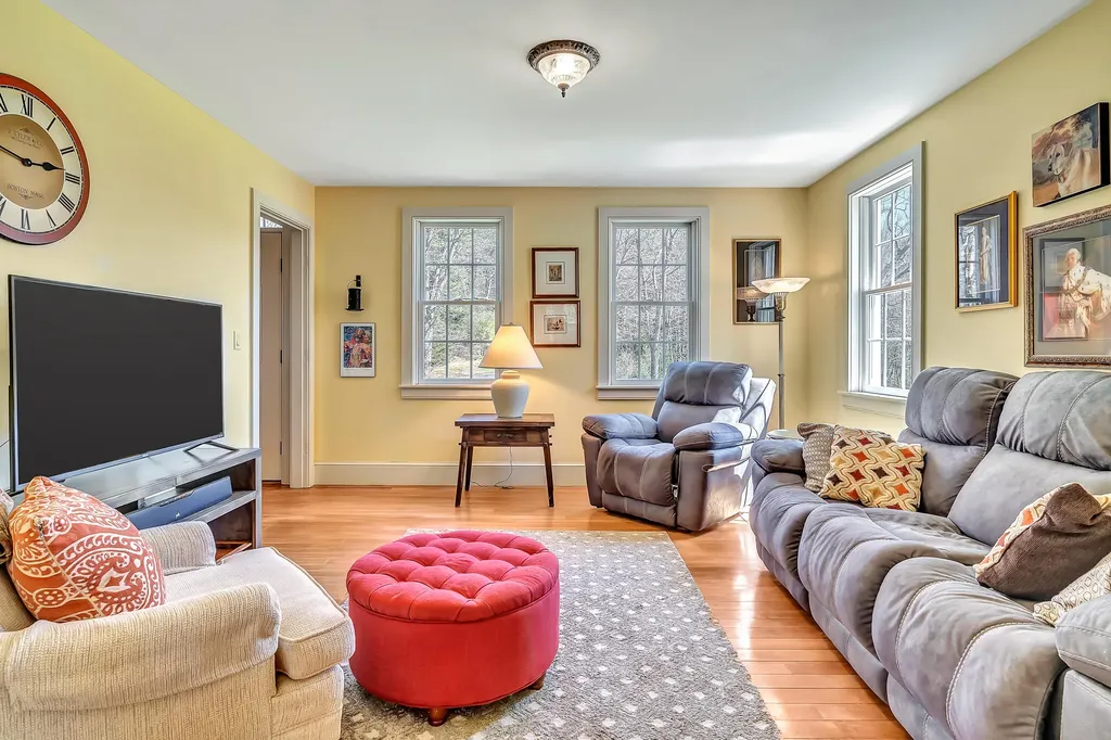 520 Benner Road Bristol ME 04539