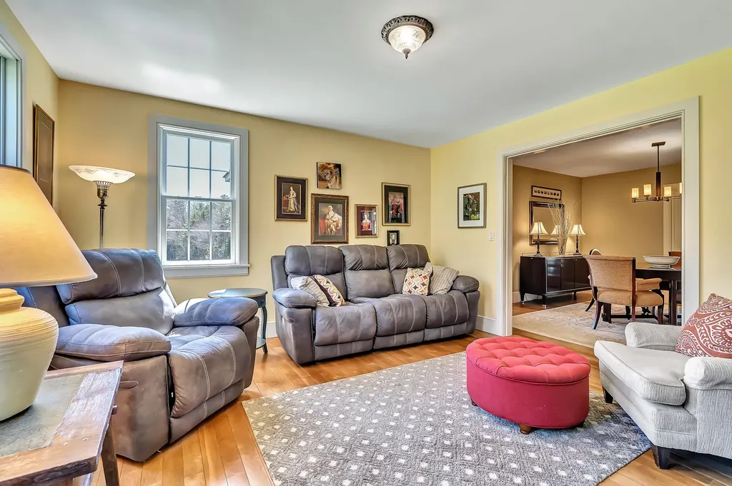 520 Benner Road Bristol ME 04539