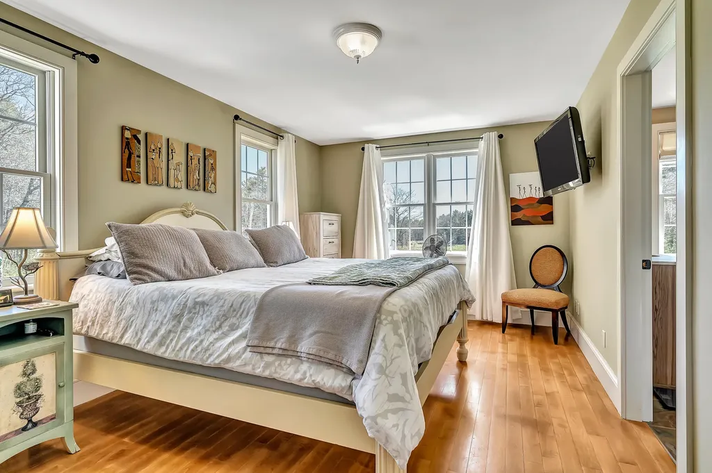 520 Benner Road Bristol ME 04539