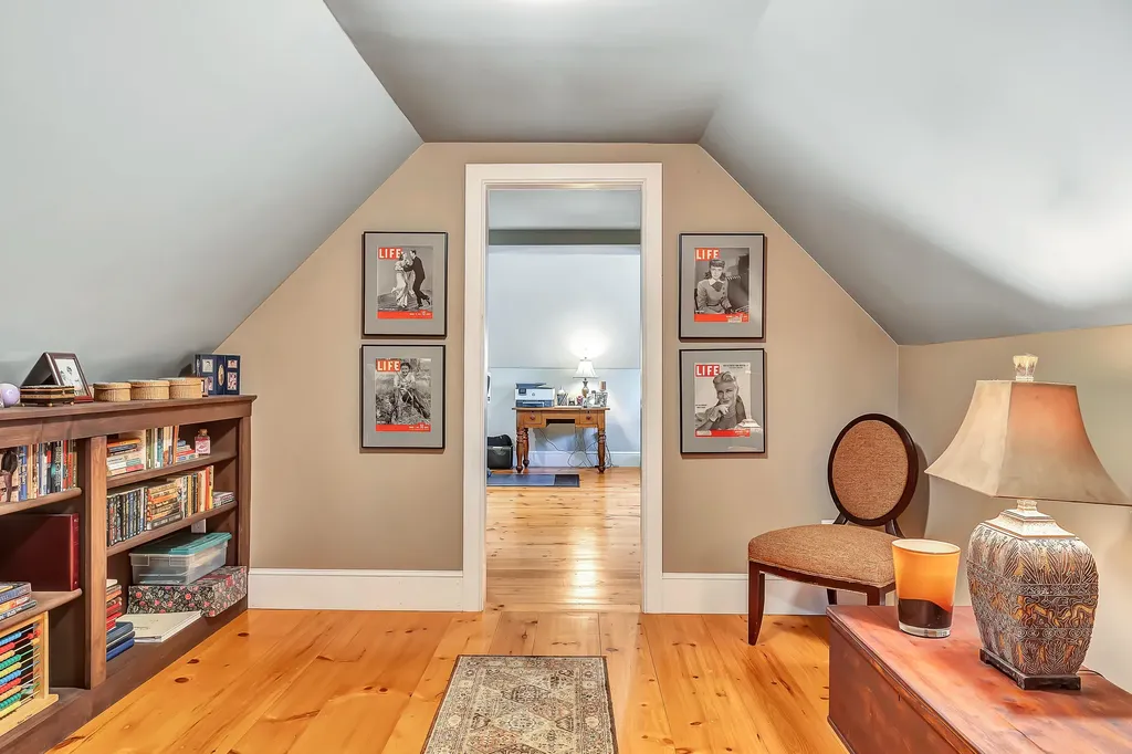 520 Benner Road Bristol ME 04539