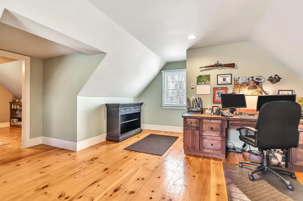 520 Benner Road Bristol ME 04539