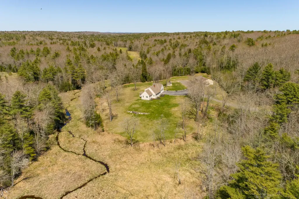 520 Benner Road Bristol ME 04539