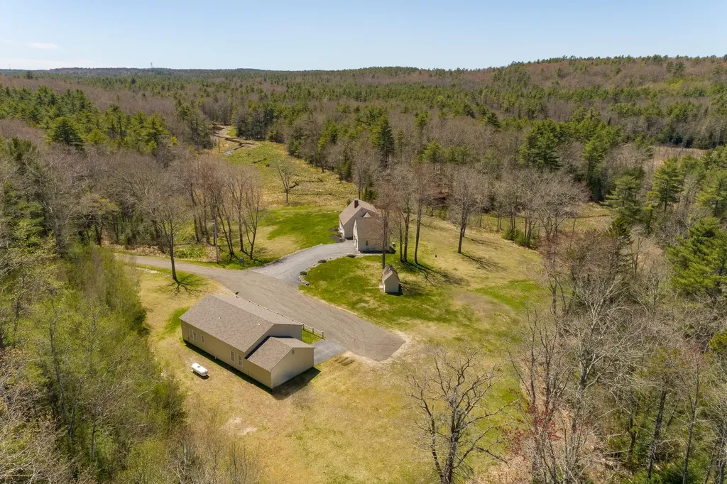 520 Benner Road Bristol ME 04539