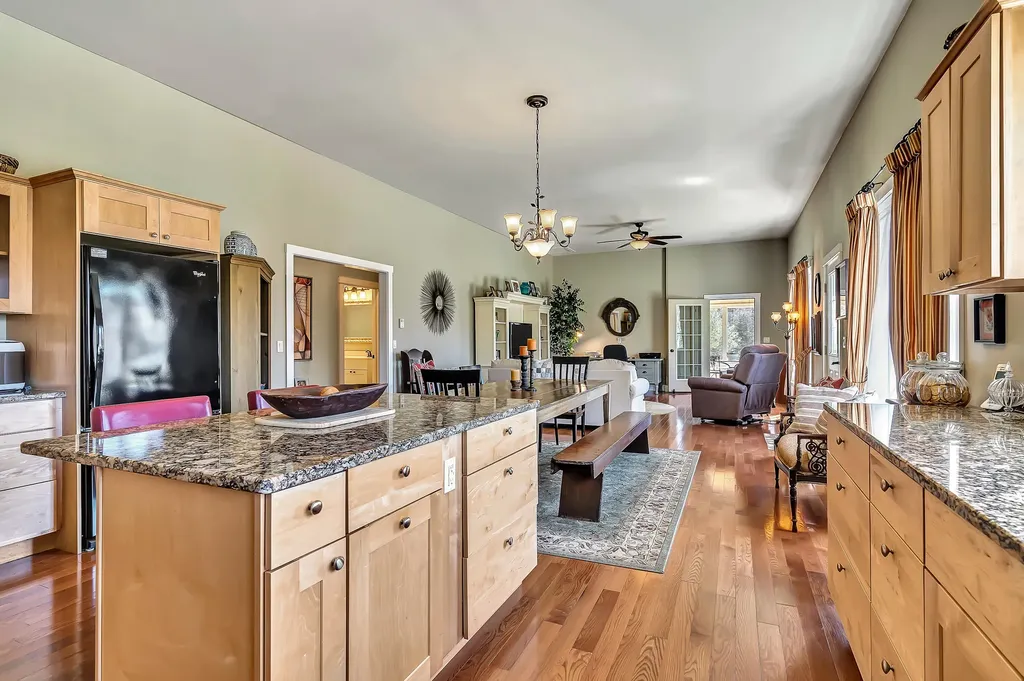 520 Benner Road Bristol ME 04539
