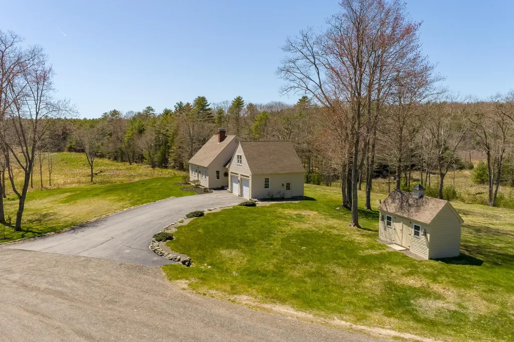 520 Benner Road Bristol ME 04539