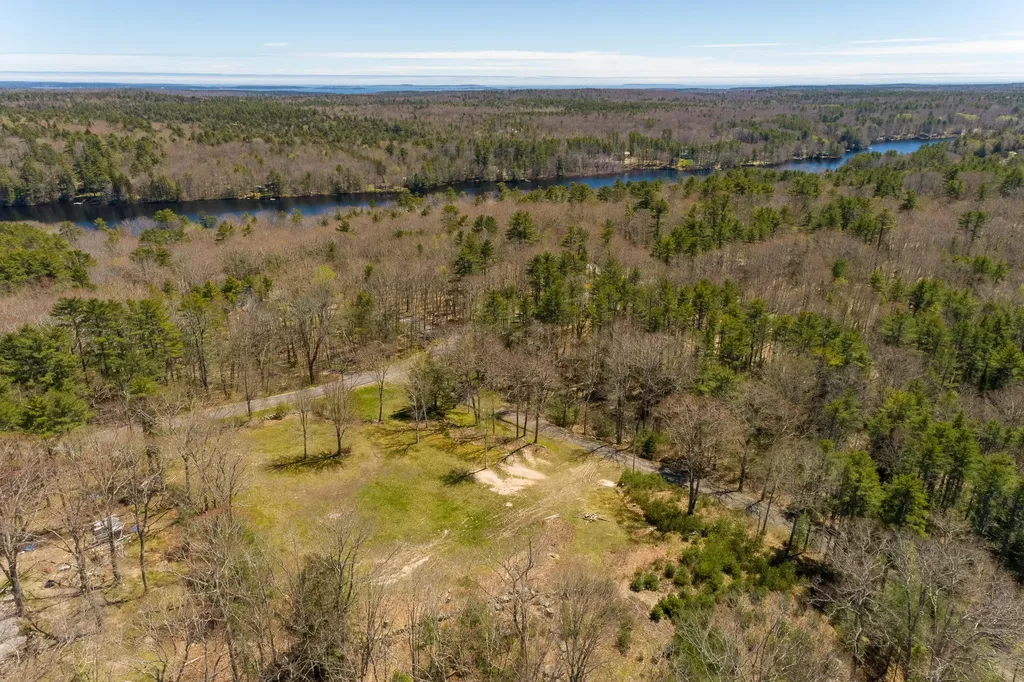 520 Benner Road Bristol ME 04539