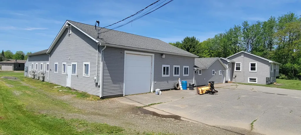 947 West River Road Waterville ME 04901