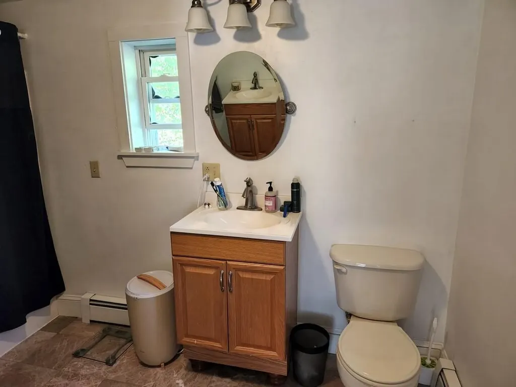 649 Lebanon Road Winterport ME 04496