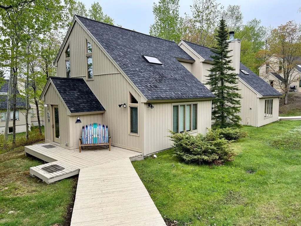2338 Oak Drive Carrabassett Valley ME 04947