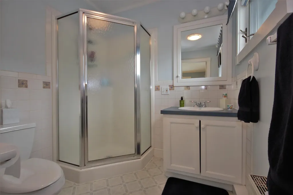 132 Forest Avenue Bangor ME 04401