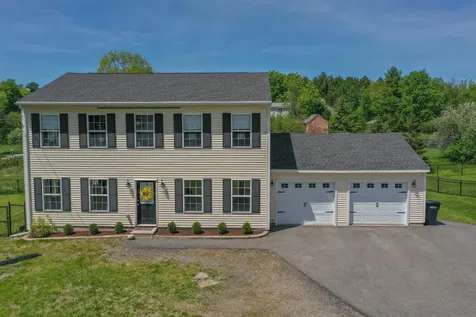 9 Deer Pond Lane Bangor ME 04401