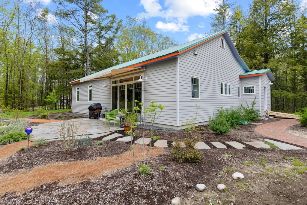 60 Conifer Way Arundel ME 04046
