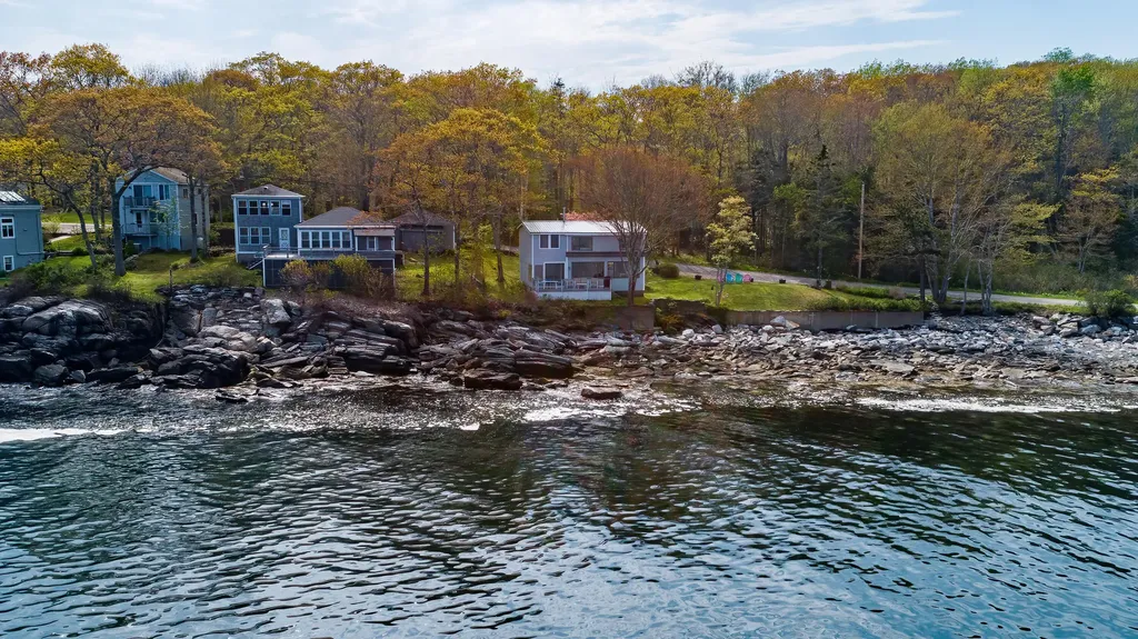 331 State Route 32 Road Bristol ME 04541