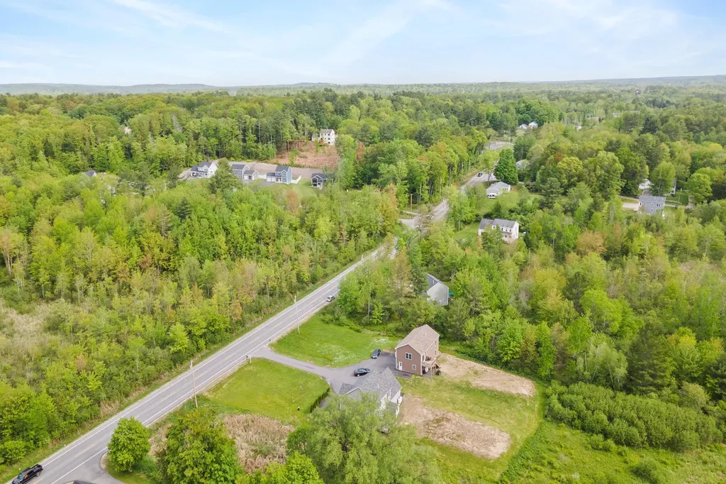 782 River Road Windham ME 04062