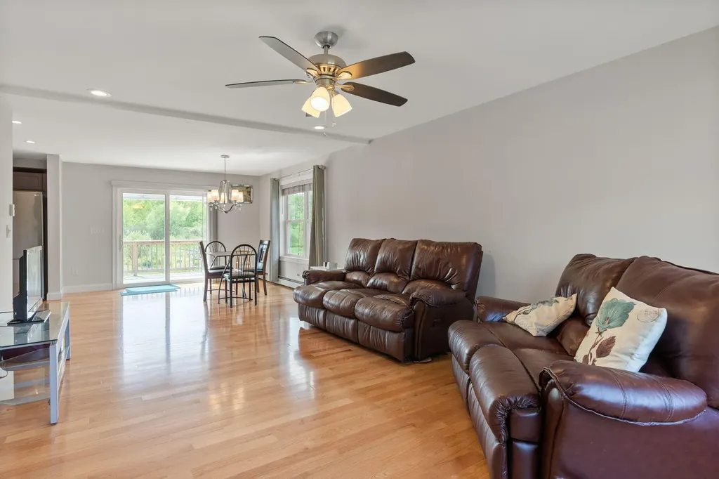 782 River Road Windham ME 04062