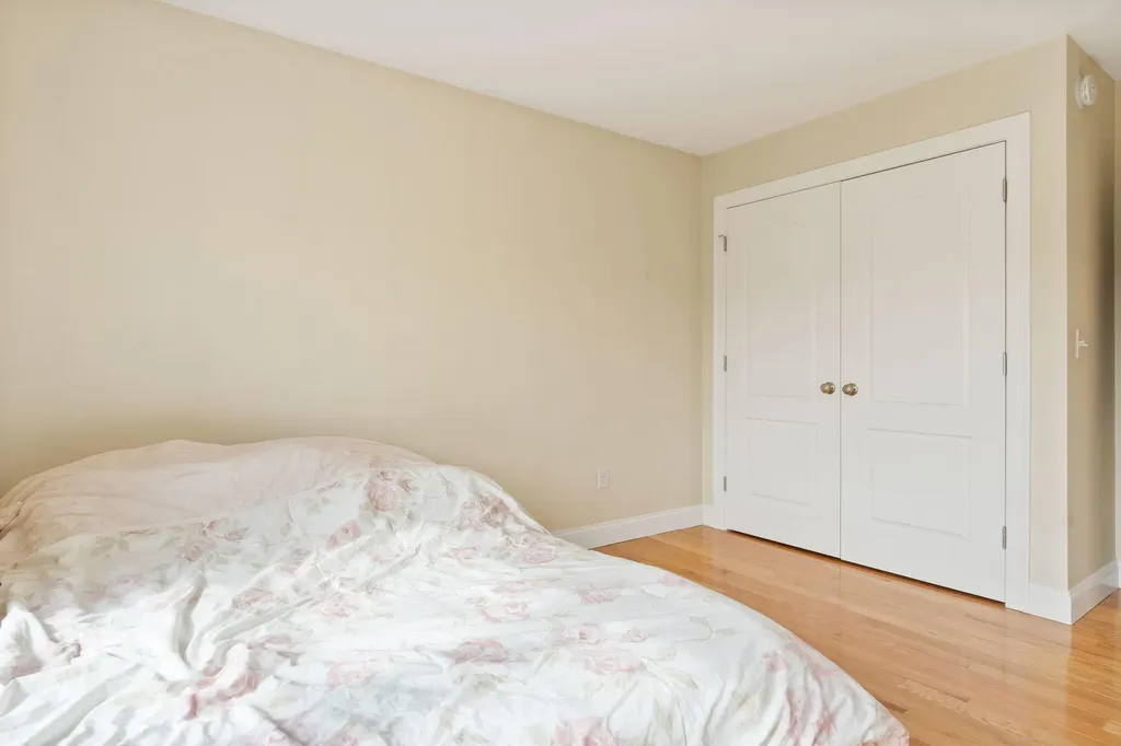 782 River Road Windham ME 04062