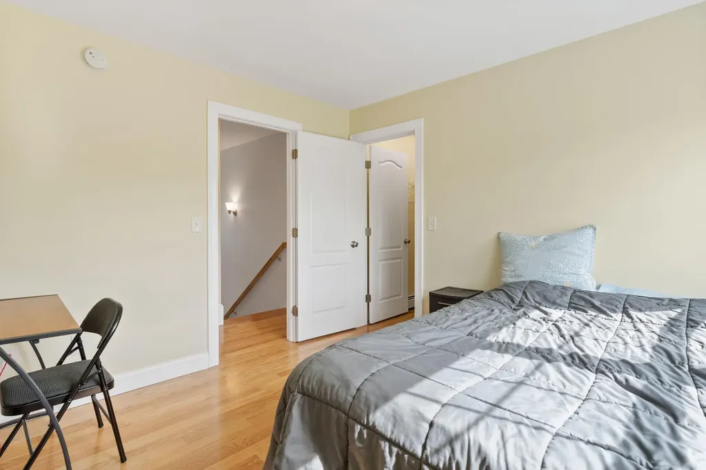 782 River Road Windham ME 04062