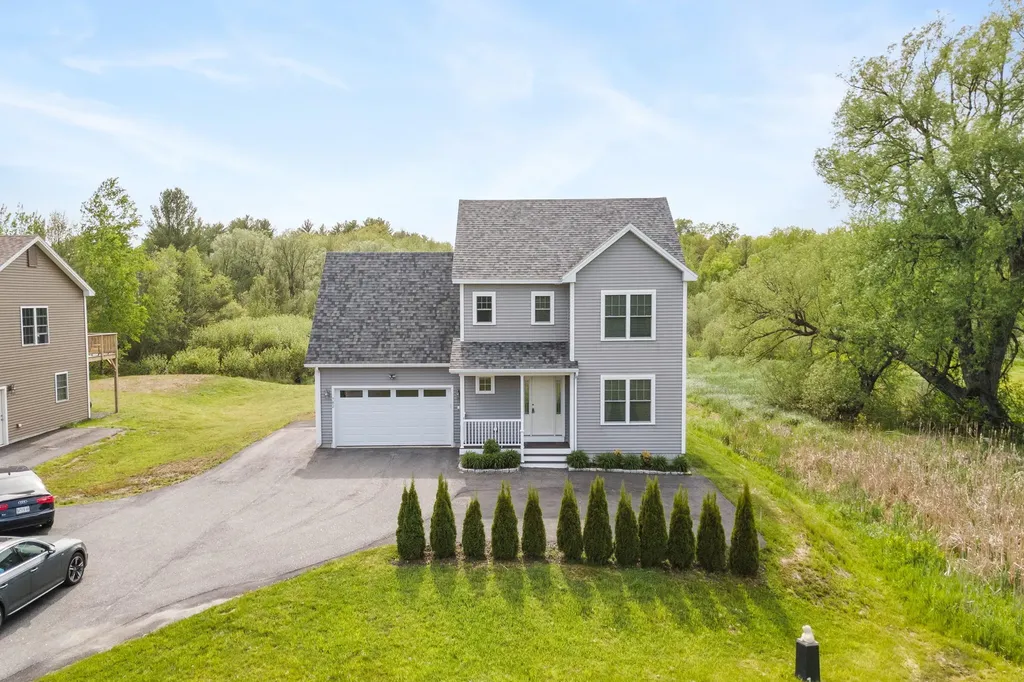 782 River Road Windham ME 04062