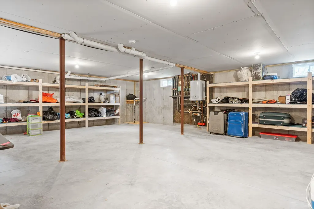 782 River Road Windham ME 04062
