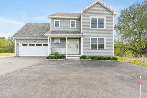 782 River Road Windham ME 04062