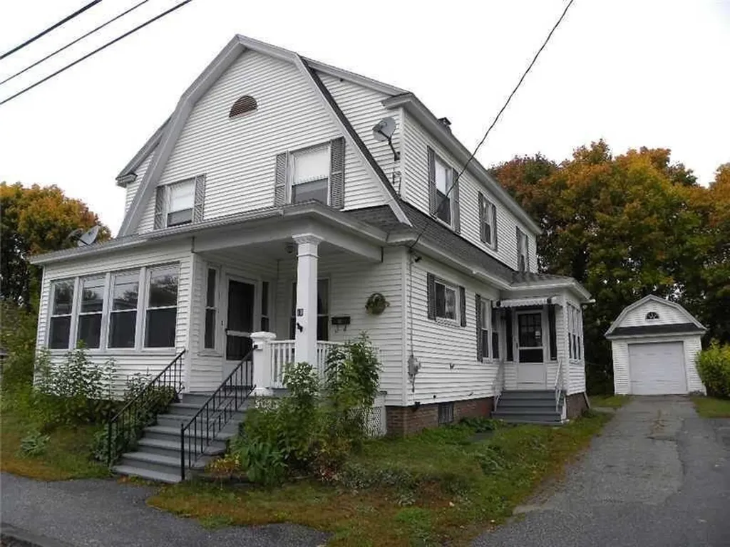 18 Tampa Street Lewiston ME 04240
