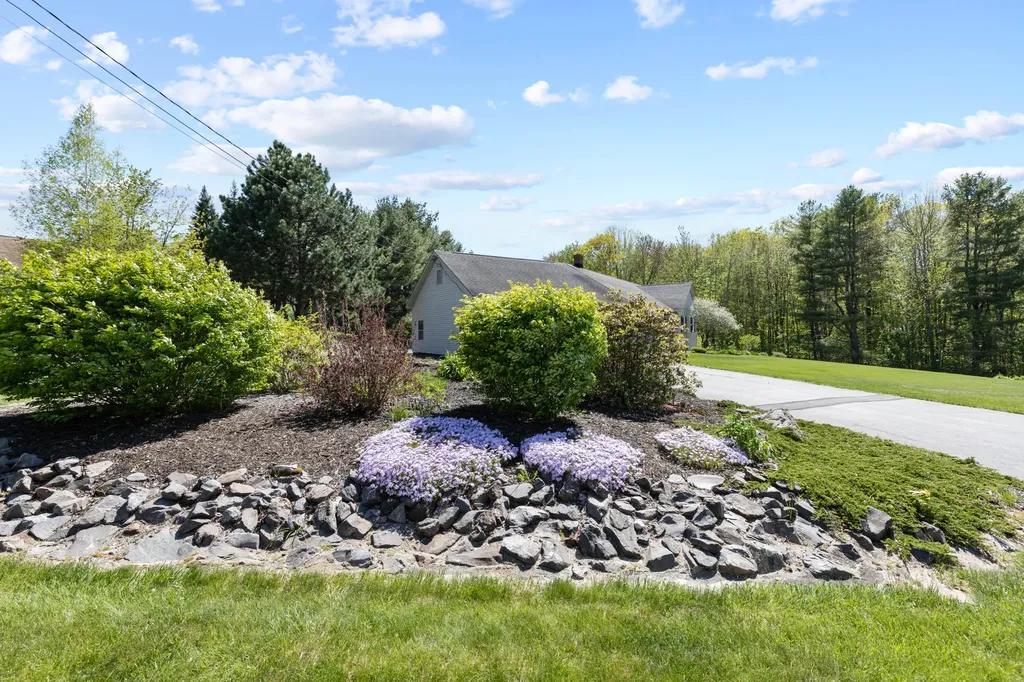 39 Oak Ridge Drive Standish ME 04084