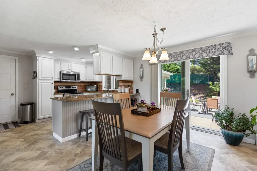39 Oak Ridge Drive Standish ME 04084