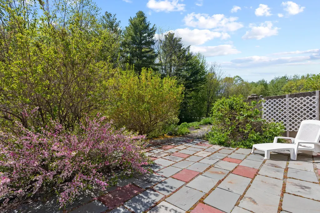 39 Oak Ridge Drive Standish ME 04084