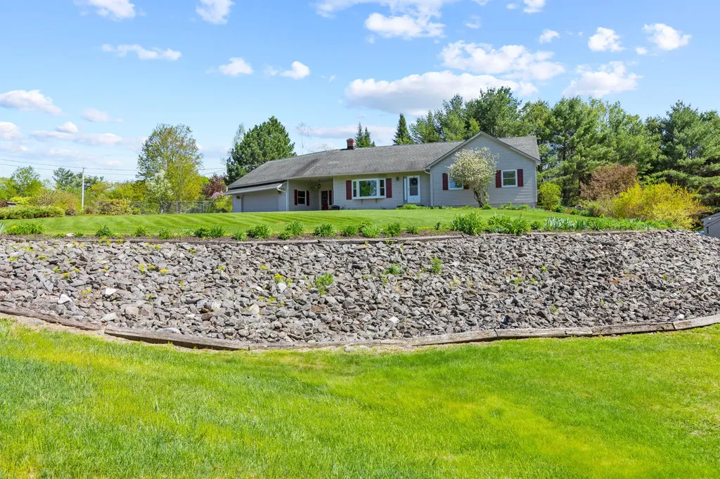 39 Oak Ridge Drive Standish ME 04084