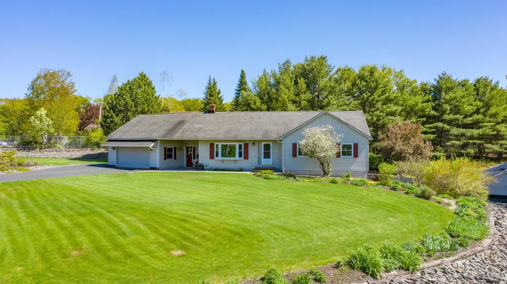 39 Oak Ridge Drive Standish ME 04084