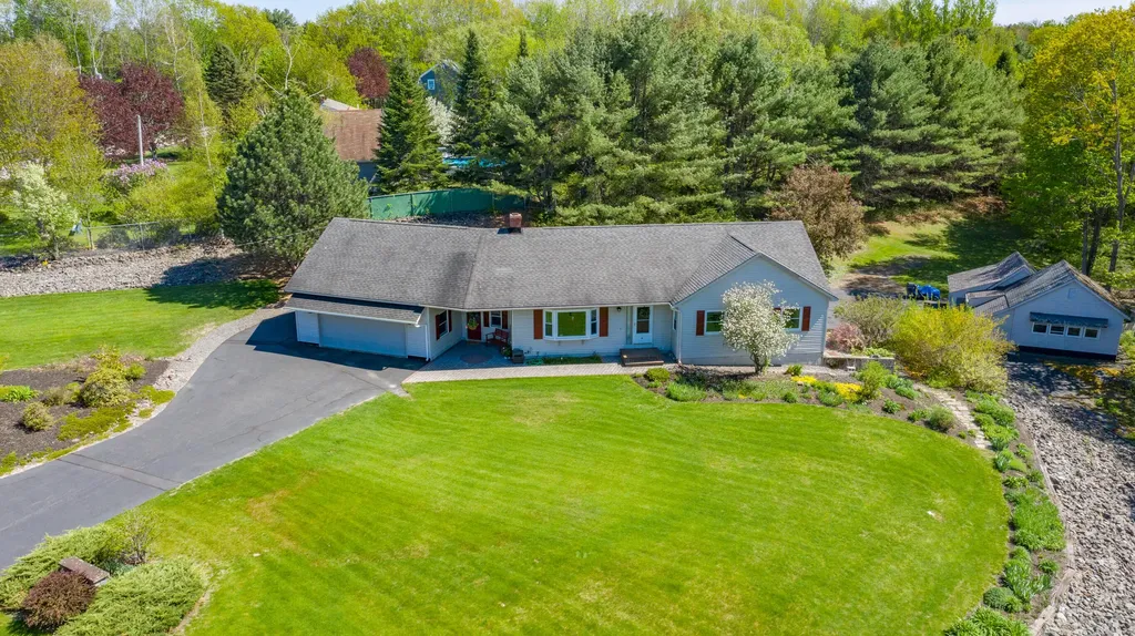 39 Oak Ridge Drive Standish ME 04084