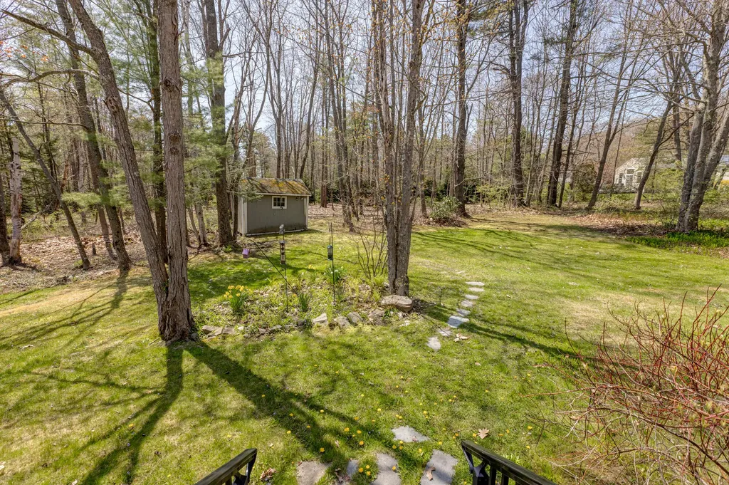 2 Cushing Briggs Road Freeport ME 04032