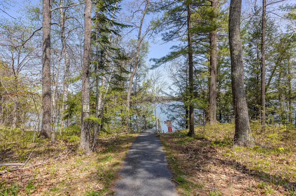 2 Cushing Briggs Road Freeport ME 04032