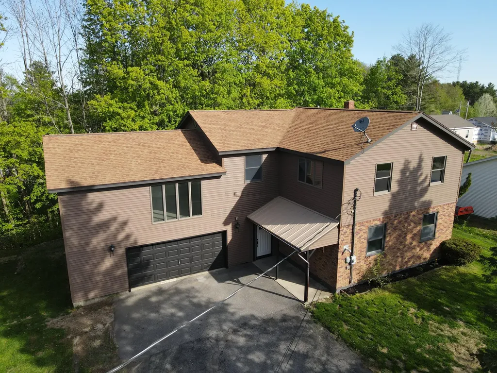 40 Hillcrest Avenue Lewiston ME 04240