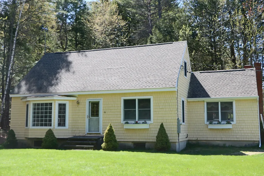 6 Hideaway Road Poland ME 04274