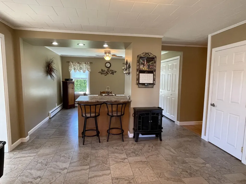 30 Billings Road Hermon ME 04401