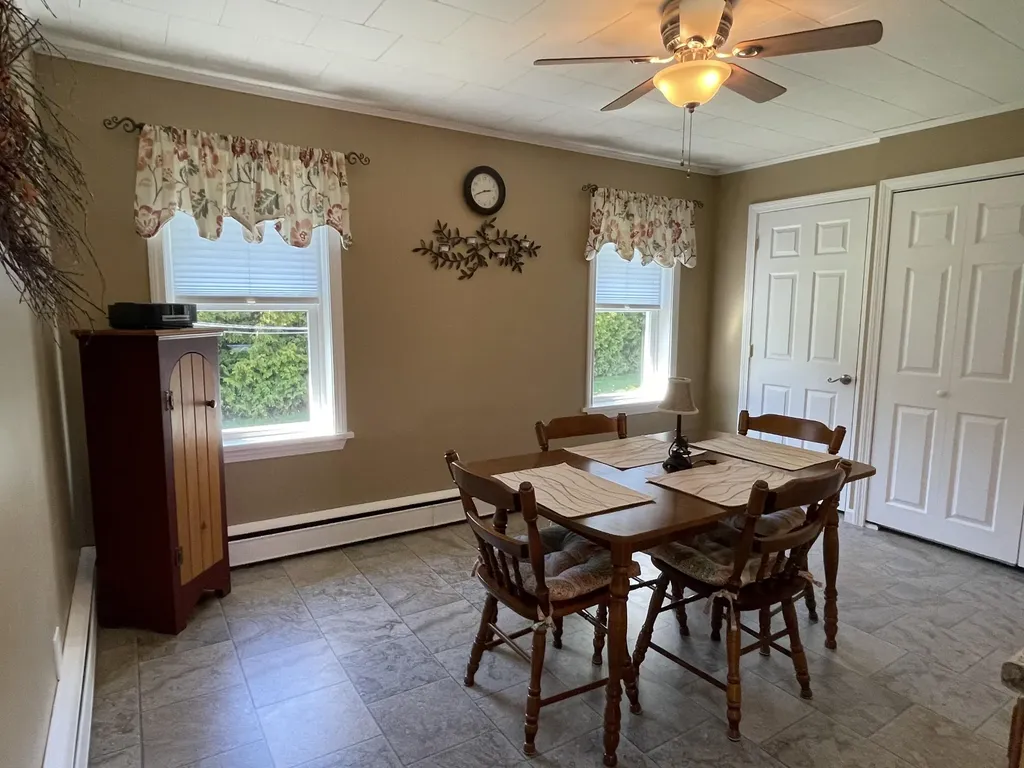 30 Billings Road Hermon ME 04401
