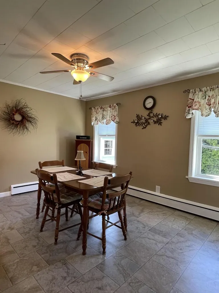 30 Billings Road Hermon ME 04401
