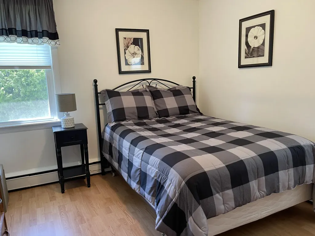 30 Billings Road Hermon ME 04401