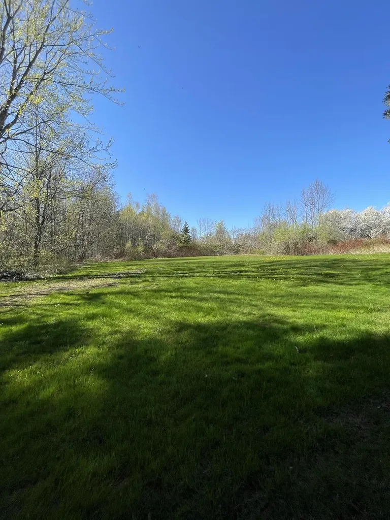 30 Billings Road Hermon ME 04401