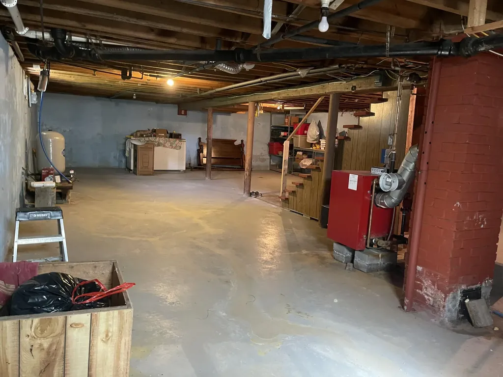 30 Billings Road Hermon ME 04401