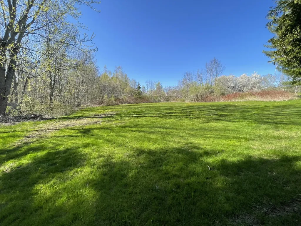 30 Billings Road Hermon ME 04401