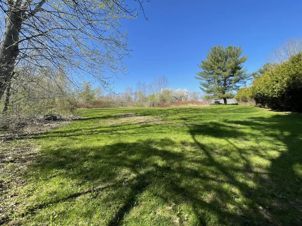 30 Billings Road Hermon ME 04401