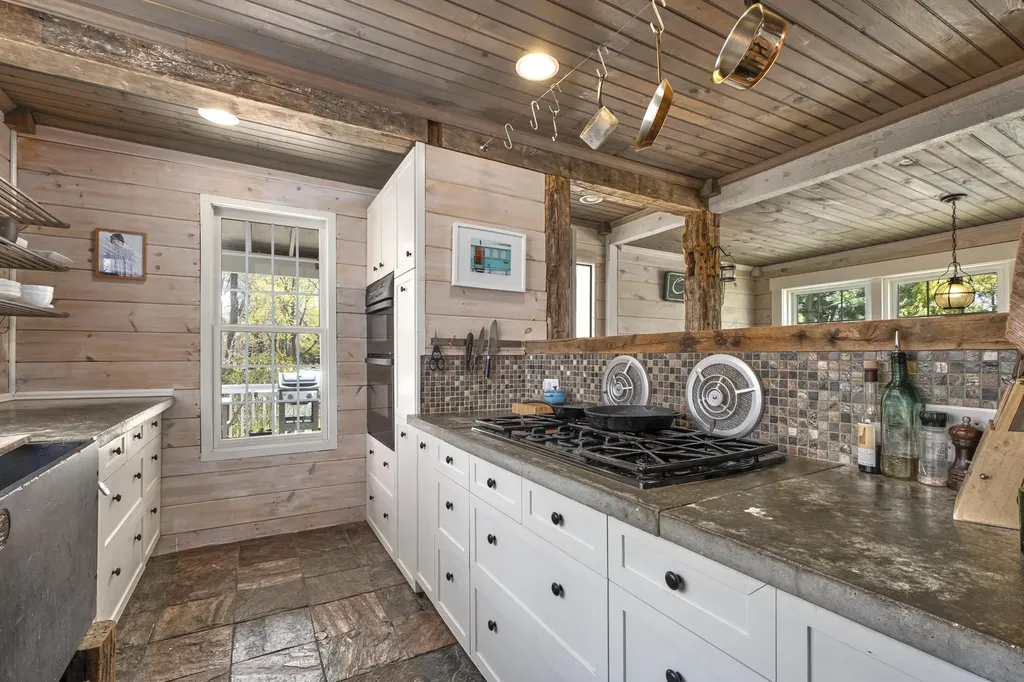 46 Pearl Street Camden ME 04843