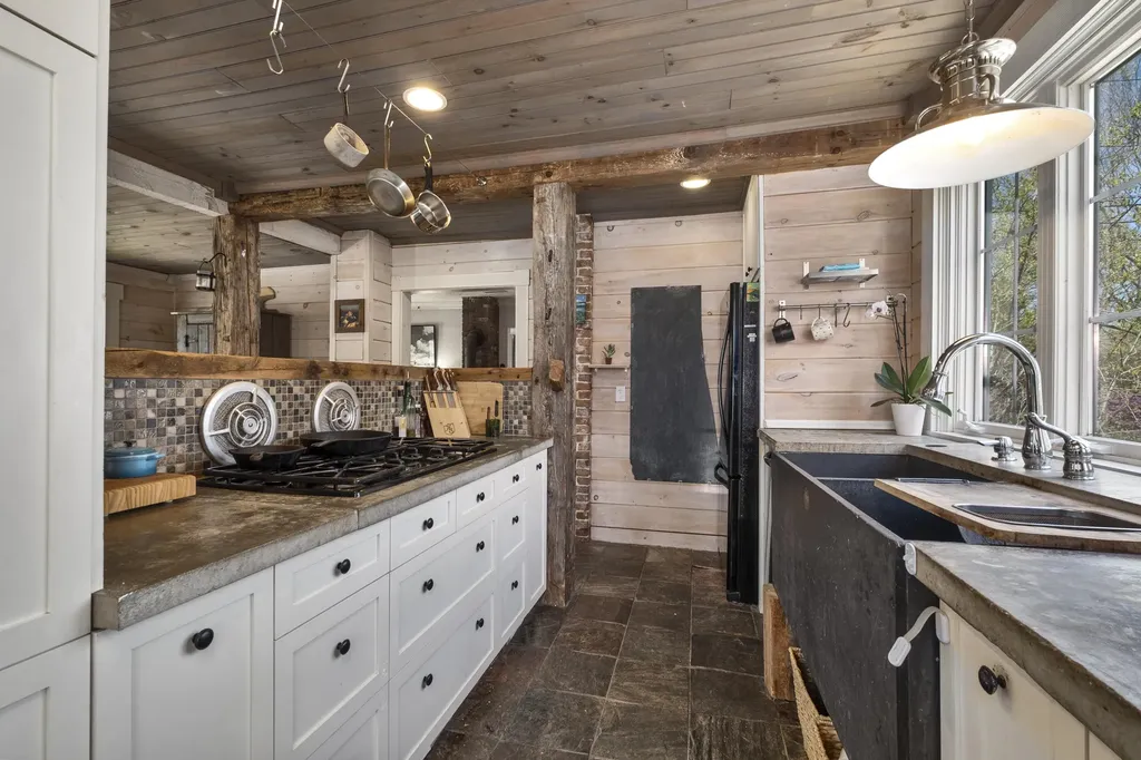 46 Pearl Street Camden ME 04843