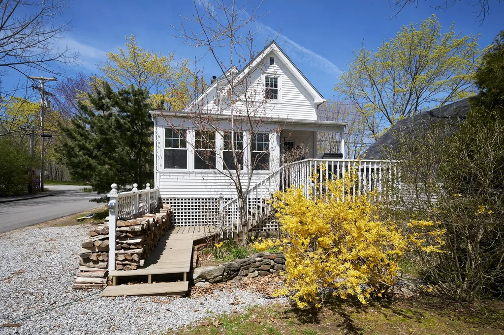 46 Pearl Street Camden ME 04843