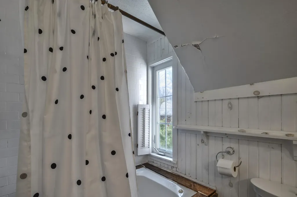 46 Pearl Street Camden ME 04843