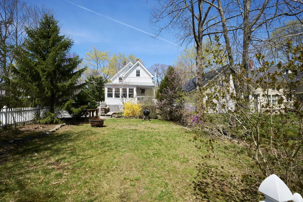 46 Pearl Street Camden ME 04843