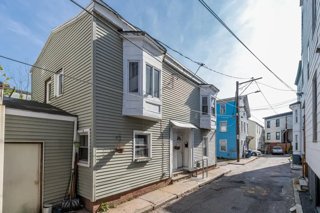 1-2 Horton Place Portland ME 04102